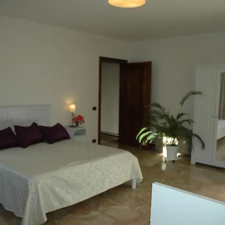 فندق مبيت وإفطار Ca' Dell'angelo 4*