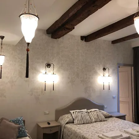 Guest House Ca' Dell'Angelo Bed & Breakfast 2*