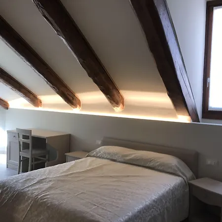 Ca' Dell'angelo Bed & Breakfast Venedig